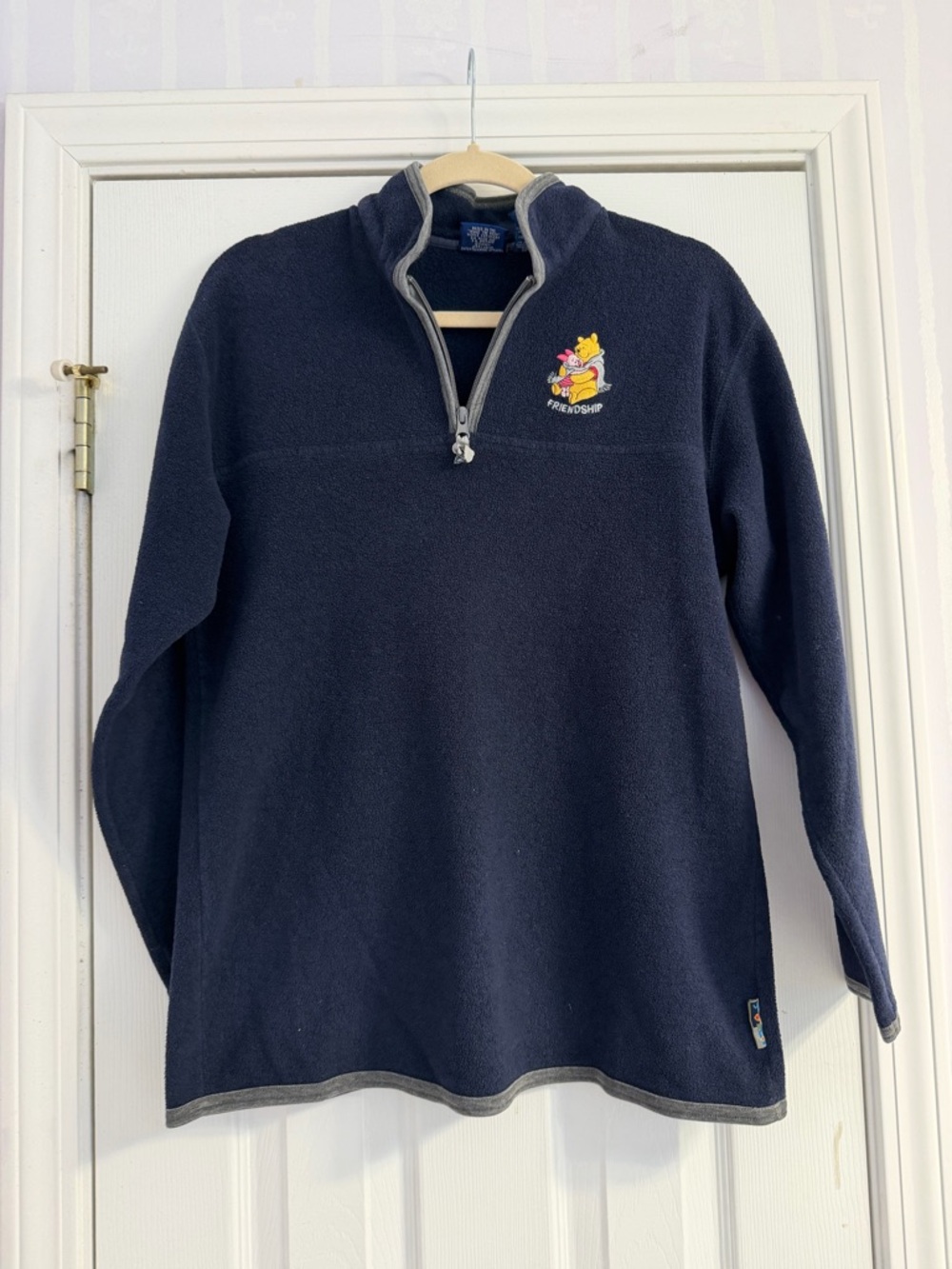 Disney Winnie the Pooh Navy 1/4 Zip Pullover 
Size: medium